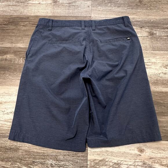 Travis Mathew Blue Mens 34x10 Pinstripe‎ Performance Golf Stretch Chino Shorts - Picture 1 of 9